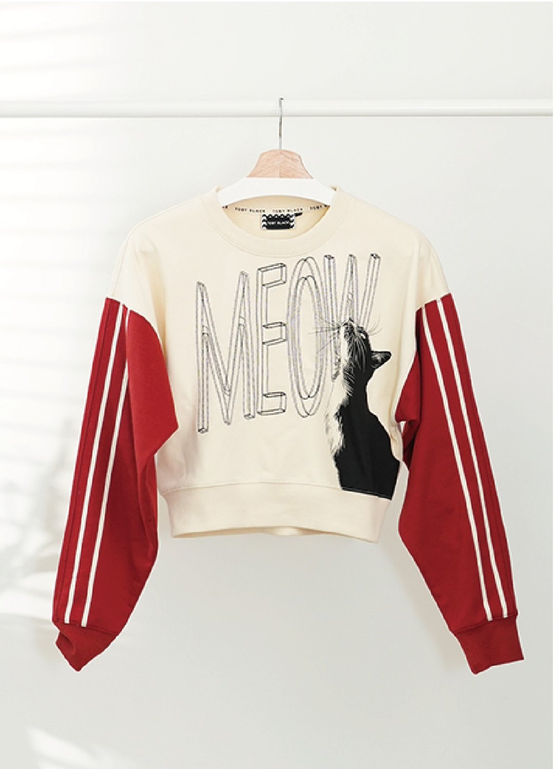 ELEGANT MEOW corp sweatshirt by Toby Black - 女装上衣 - 棉 多色