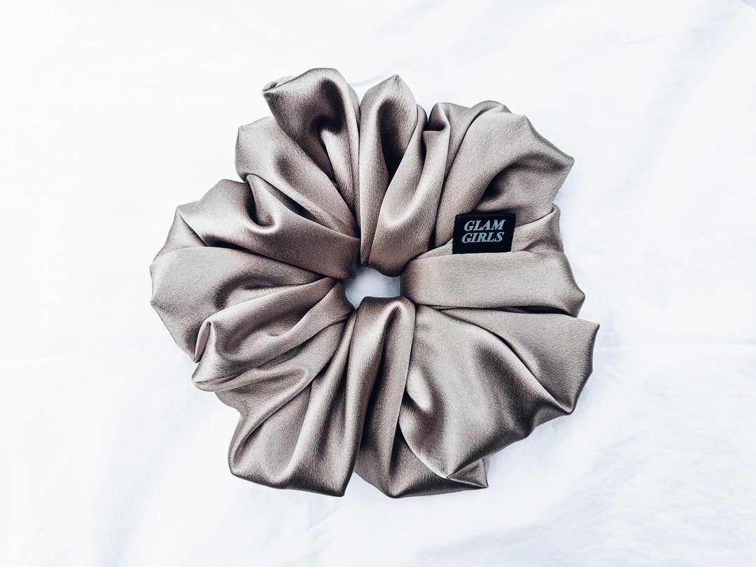 Grace (Brown mixed Grey ) Glamorous collection giant scrunchie - 发饰 - 聚酯纤维 银色