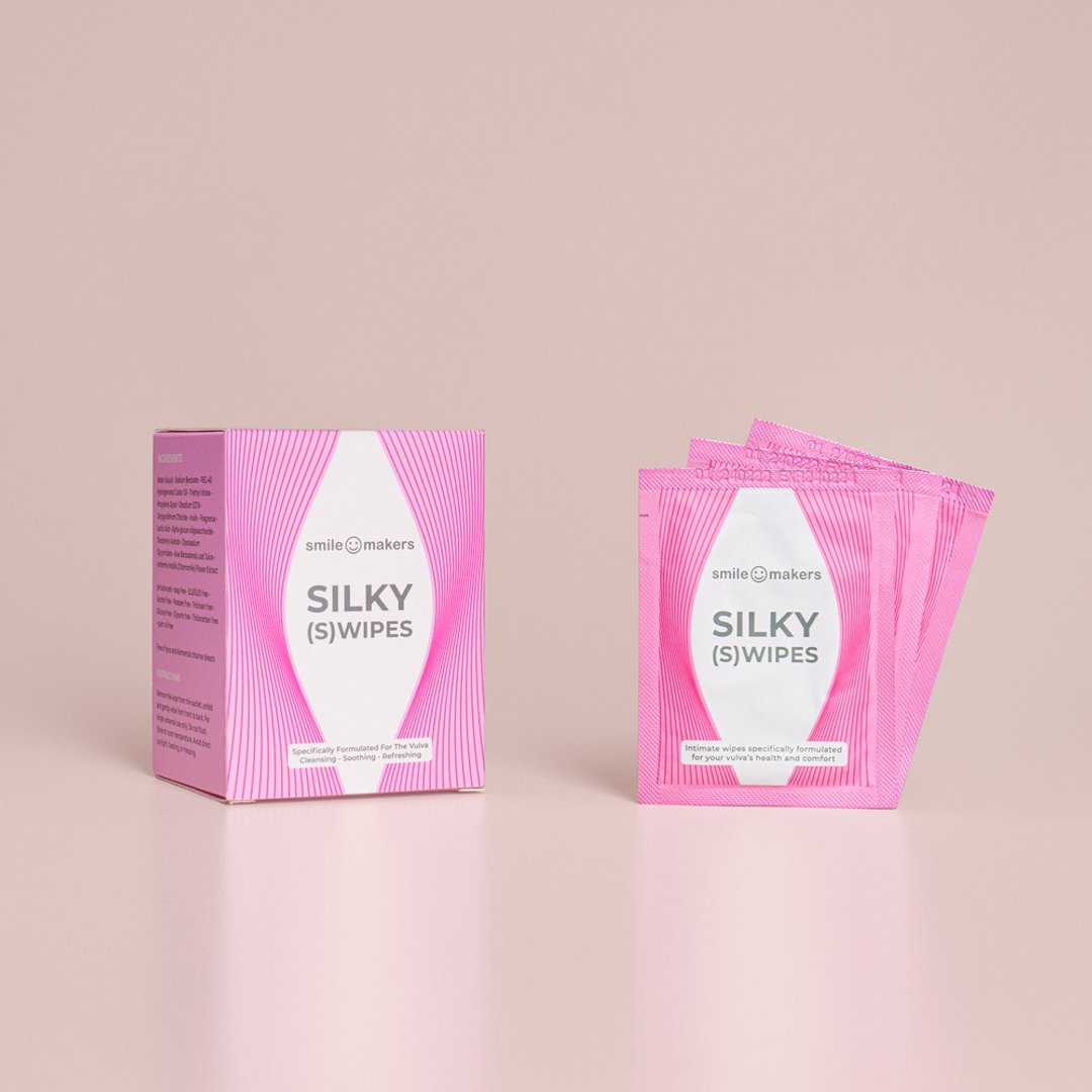 Smile Makers Silky (S)wipes丝柔女性私密湿纸巾12片入 - 私密护理 - 纸 粉红色