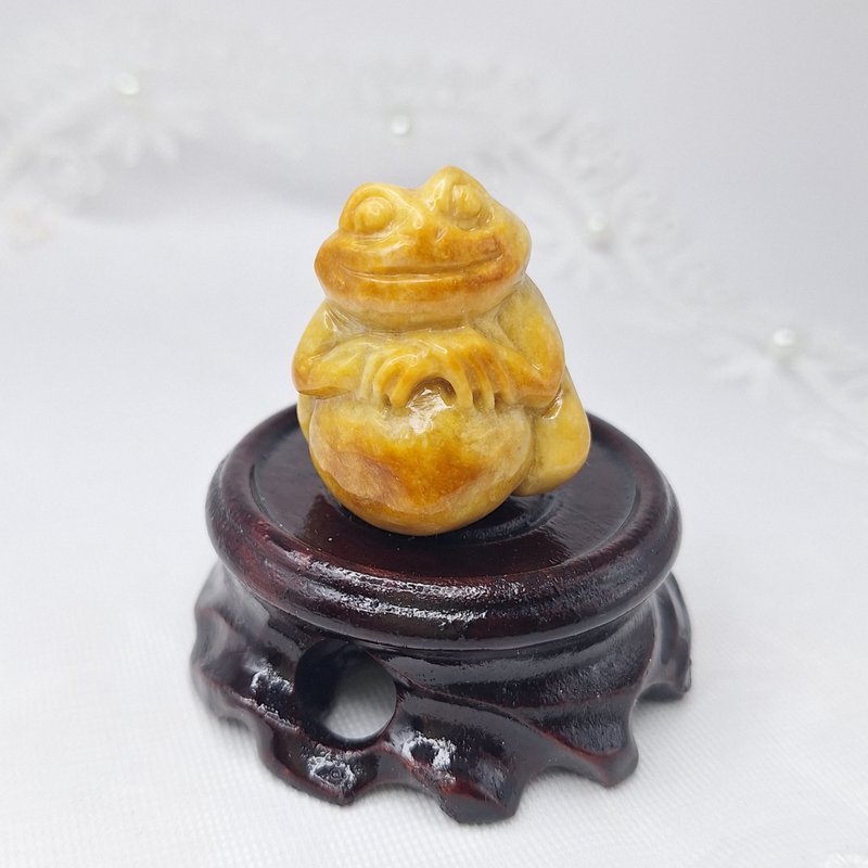 温润黄翡手工雕刻瓜瓜来财摆件 |天然缅甸玉A货翡翠 - 摆饰 - 玉石 