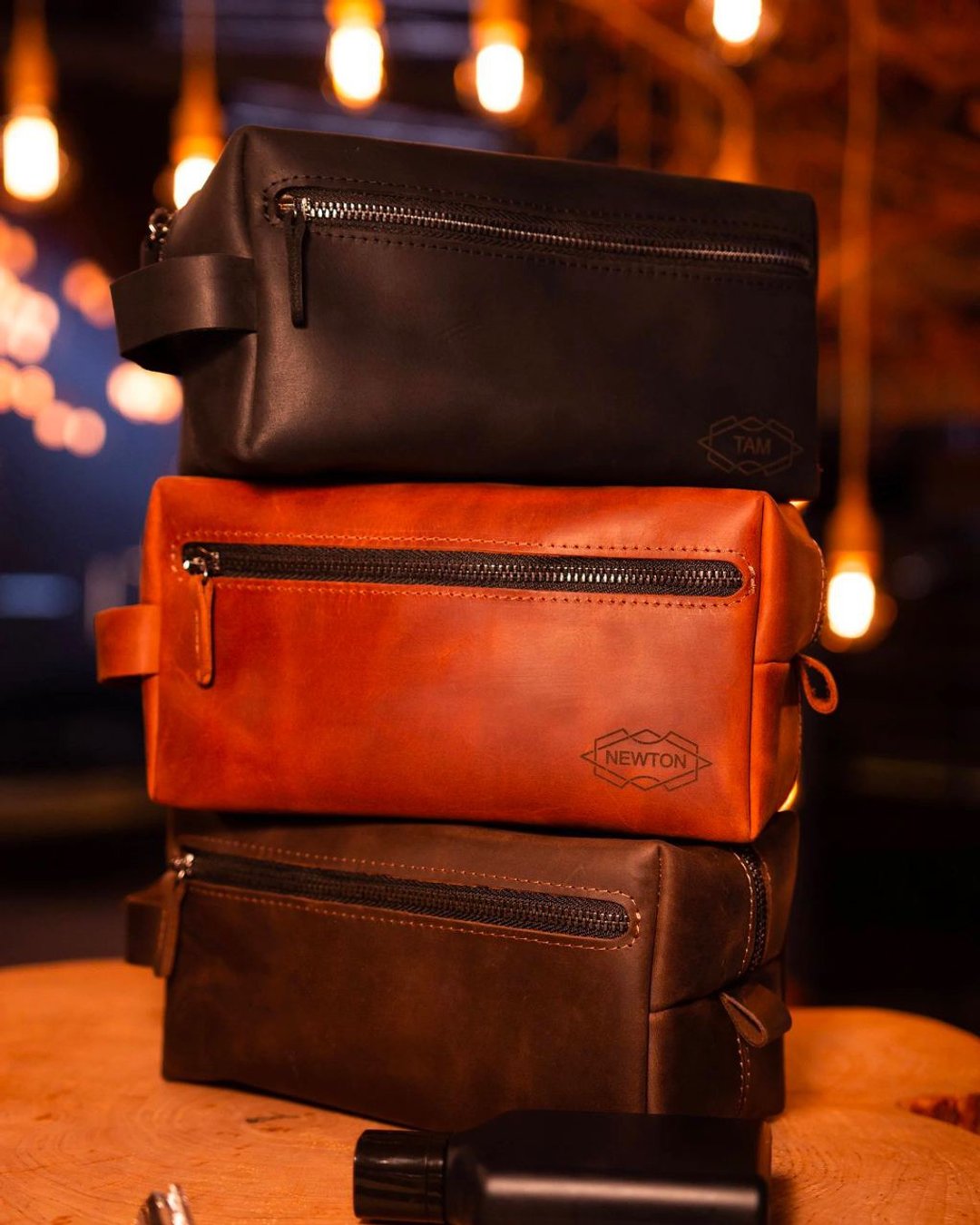 Waterproof Toiletry Bag, Personalized Toiletry Bag for Men, Leather Dopp Kit - 化妆包/杂物包 - 真皮 黑色
