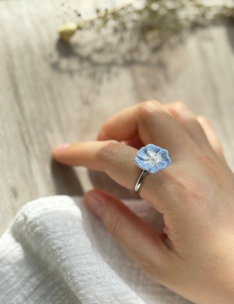 手工立体刺绣戒指 - 粉蝶花 - 戒指 - 绣线 多色