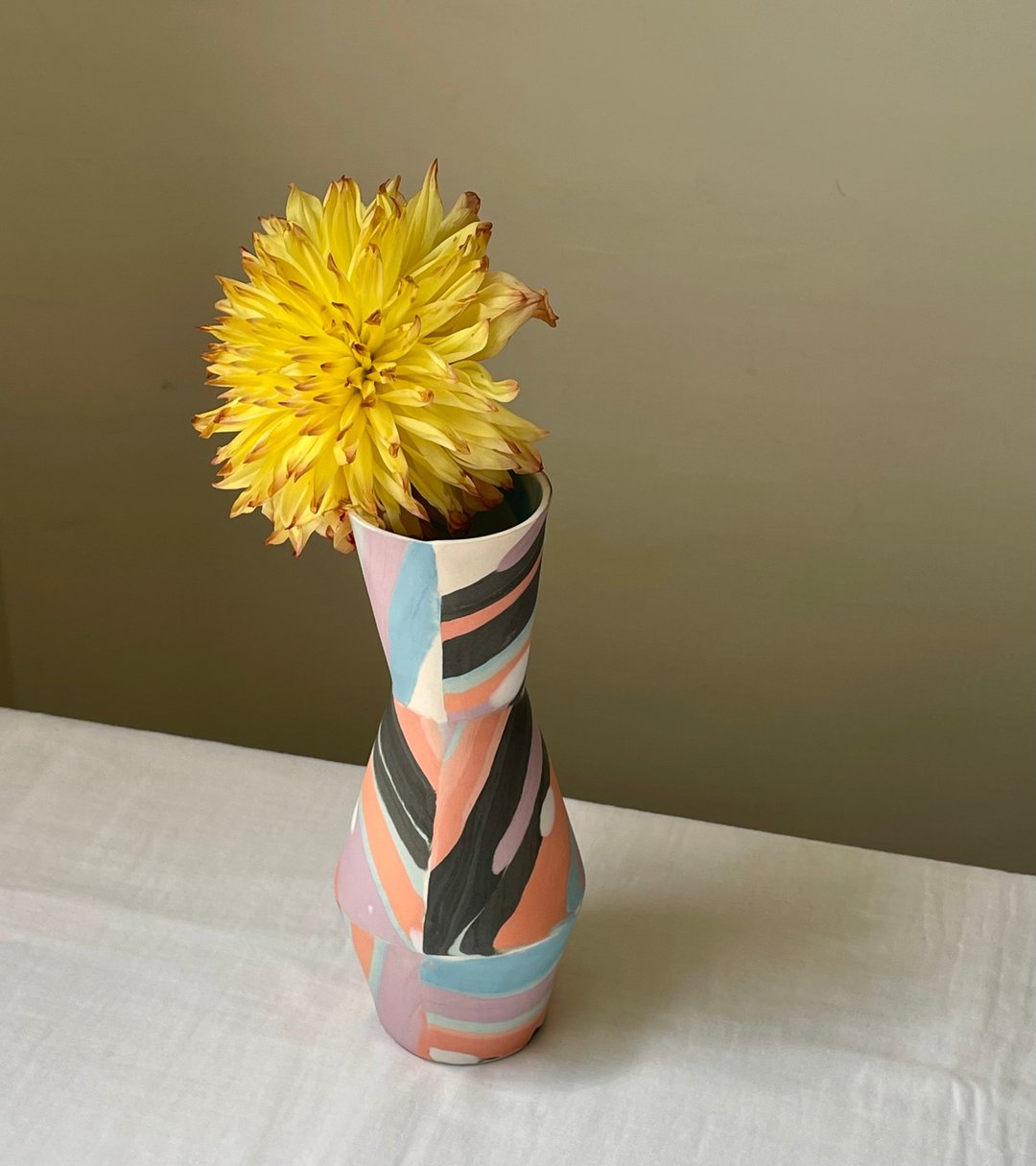 丛林色彩几何花器 - 花瓶/陶器 - 瓷 