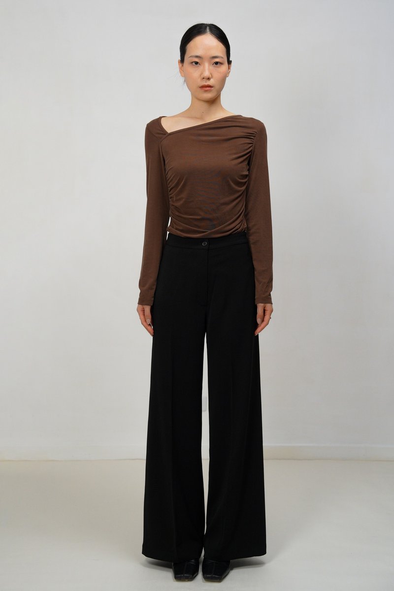 不对称抓皱莫代尔上衣 - 咖 - 女装上衣 - 棉．麻 咖啡色