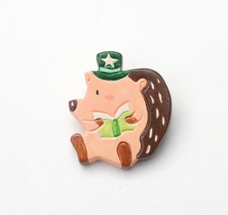 爱看书 小刺猬 胸针 - 胸针 - 粘土 橘色