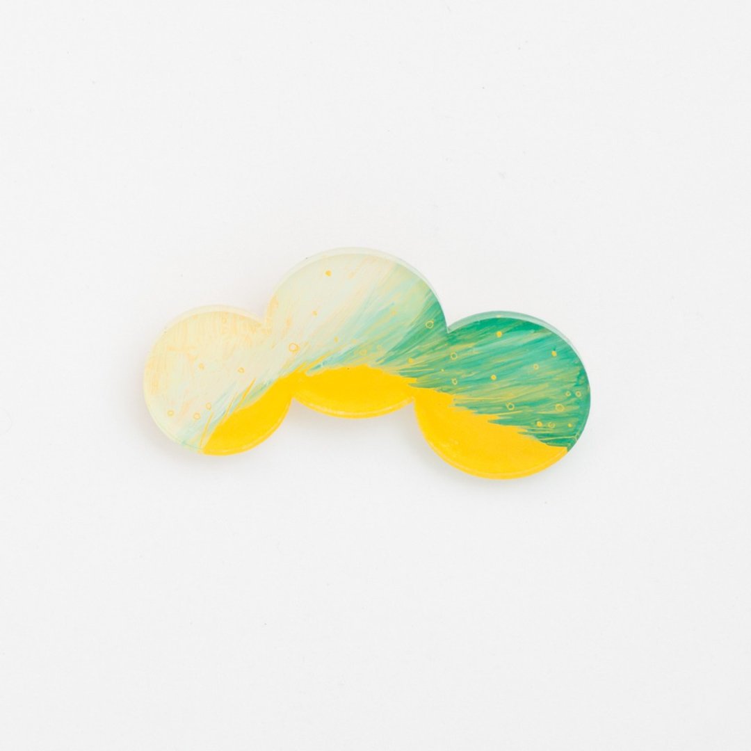 Picture of brooch [round] - 胸针 - 压克力 黄色