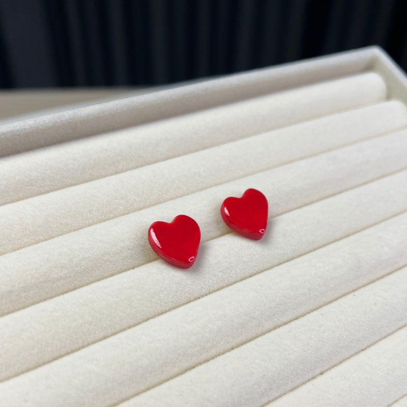 Urban Chic 陶瓷耳环  Red Heart  圣诞 派对 礼物 包装 - 耳环/耳夹 - 瓷 红色