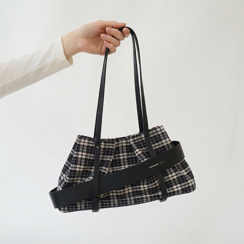 dashbrand DA36 Obi - 黑白色 简约风格包款，小巧斜肩包 - 手提包/手提袋 - 其他材质 