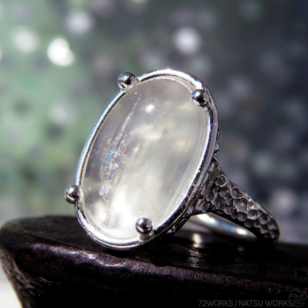 丝绸月光石 戒指 / silk Moonstone Ring l - 戒指 - 宝石 白色