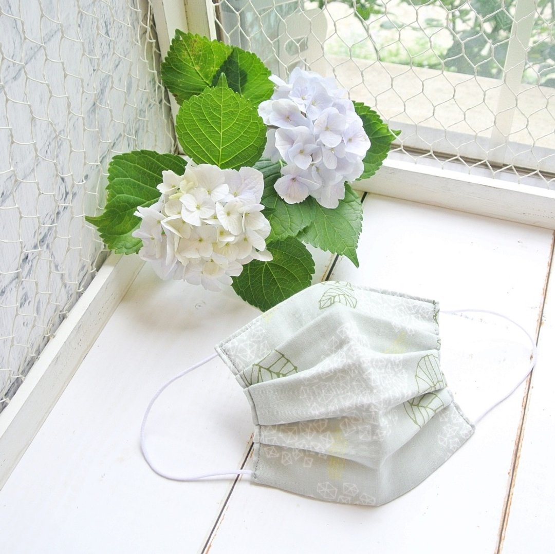 可洗涤、舒适且可爱的手工立体口罩 Hydrangea Lightgreen 绣球花 - 口罩 - 棉 绿色