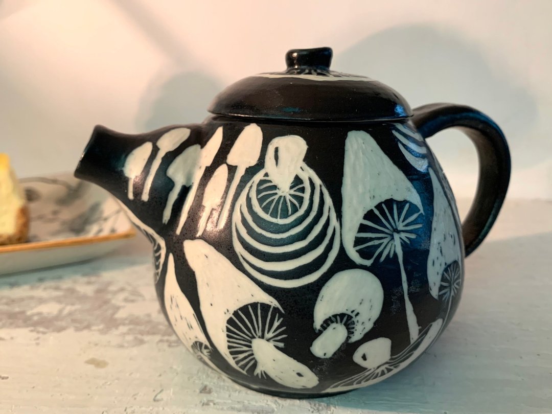 魔幻菇菇陶壶_陶器茶壶 - 茶具/茶杯 - 陶 黑色
