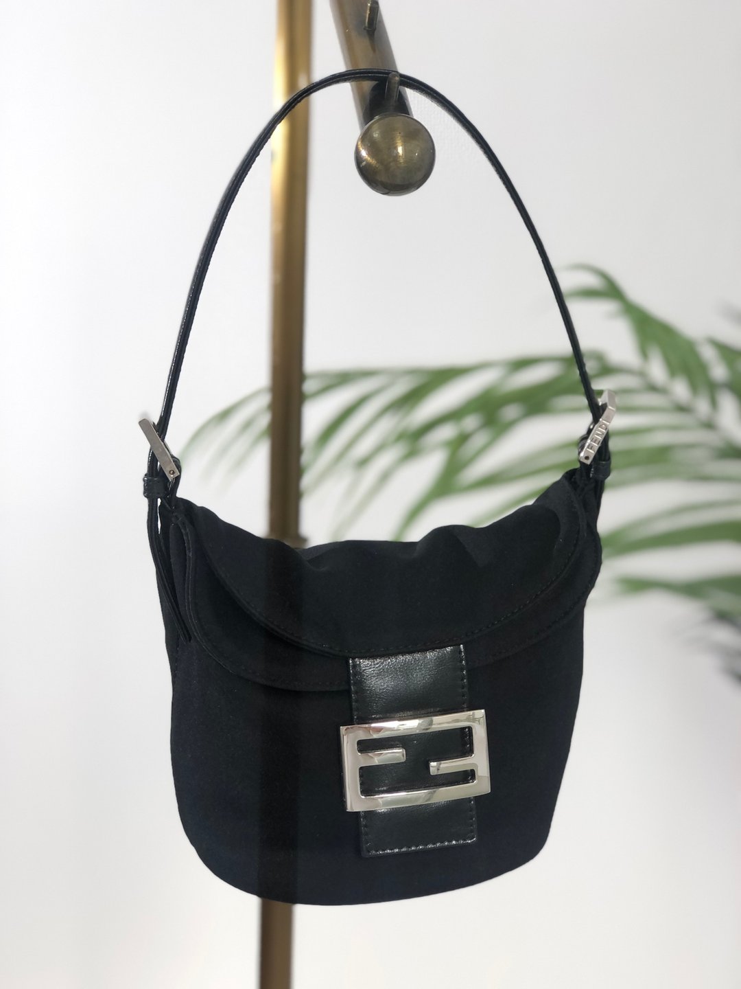 【日本直送，名牌二手包装】FENDI FF Logo 皮革尼龙手提包 迷你妈妈水桶手提包黑vd2wz4 - 手提包/手提袋 - 尼龙 黑色