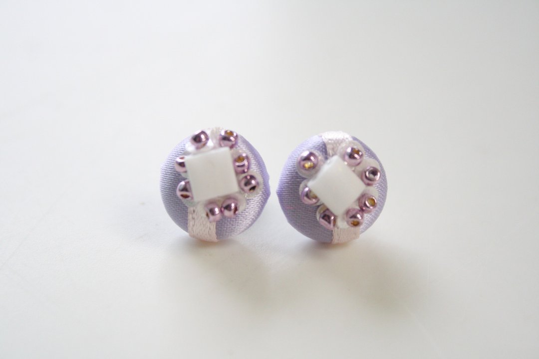 Czech beads titanium earrings - 耳环/耳夹 - 宝石 紫色