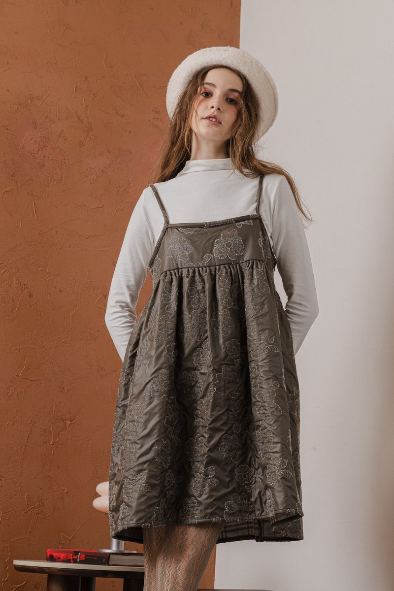 wool floral midi dress 羊毛花瓣细肩带洋装 - 洋装/连衣裙 - 羊毛 多色