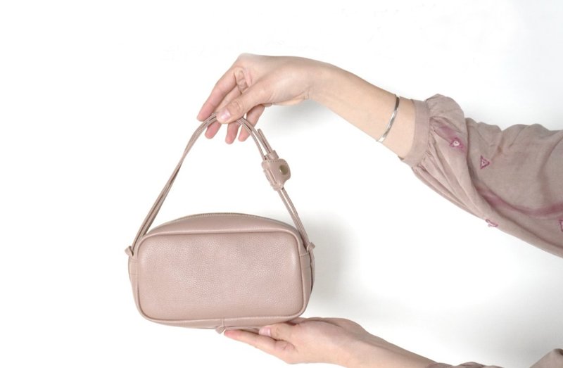 Common to all types, 2way function explanation page - 侧背包/斜挎包 - 真皮 咖啡色