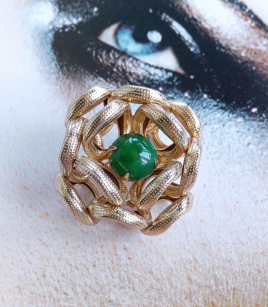 Vintage Jewelry 西洋古董饰品 立体 淡金 优美 花形  别针 - 徽章/别针 - 其他金属 金色