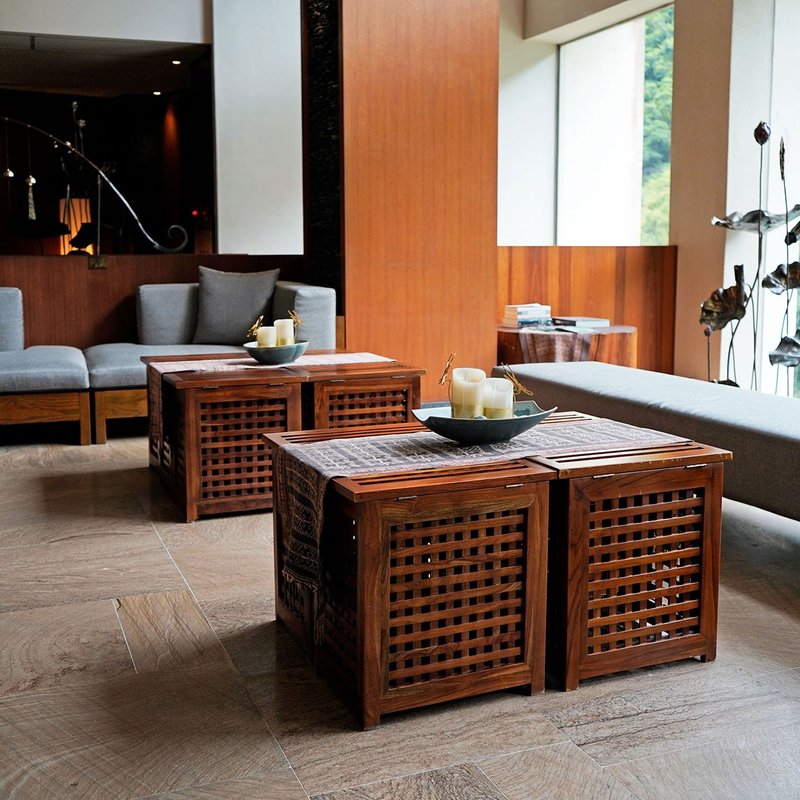 柚木洗衣篮(L) 实木原木材质 质感收纳好物 可作边桌使用 - 置物架/篮子 - 木头 咖啡色