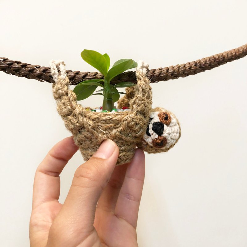 小树懒吊挂盆栽 - (不包含植物) - 植栽/盆栽 - 棉．麻 卡其色