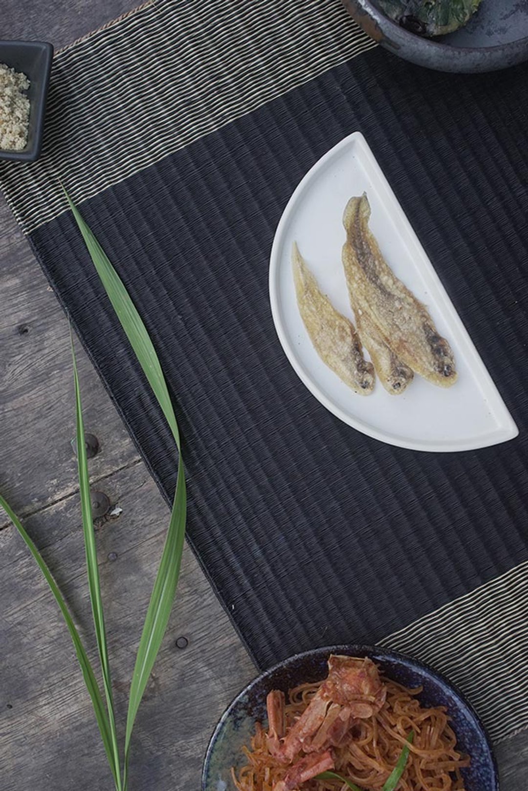 Set 2, black and white Housewarming Gifts, placemat, table mat, jute platemat - 餐垫/桌巾 - 环保材料 黑色