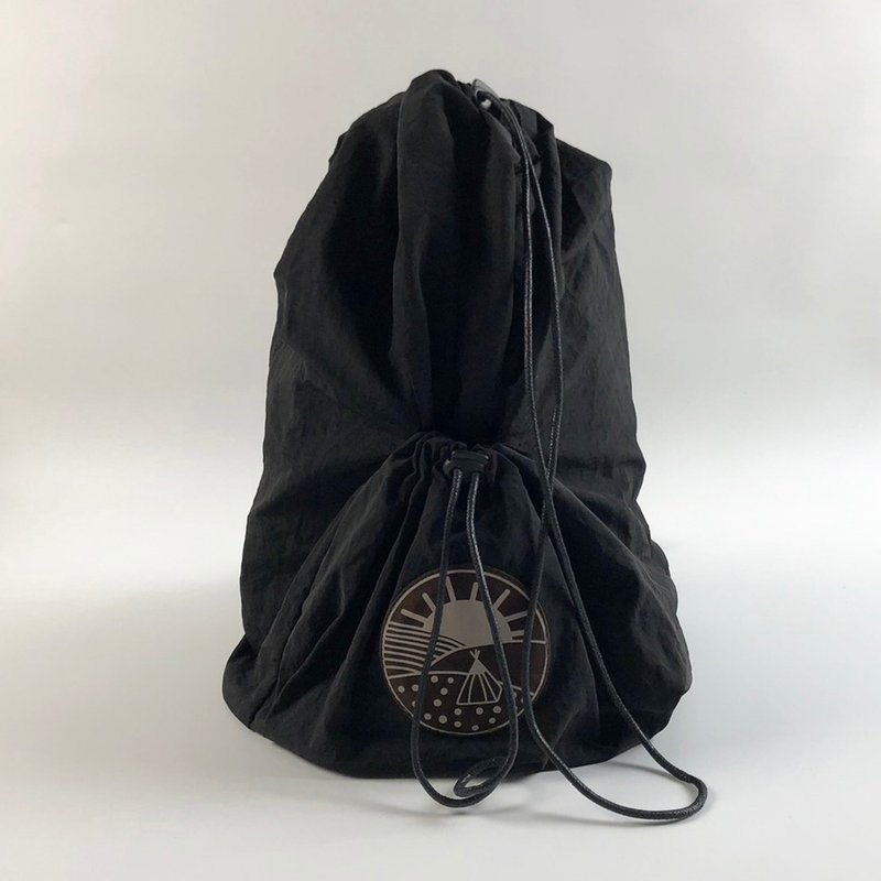 束口圆桶型防泼水超轻量斜背包 黑/军绿两色 - 侧背包/斜挎包 - 尼龙 多色