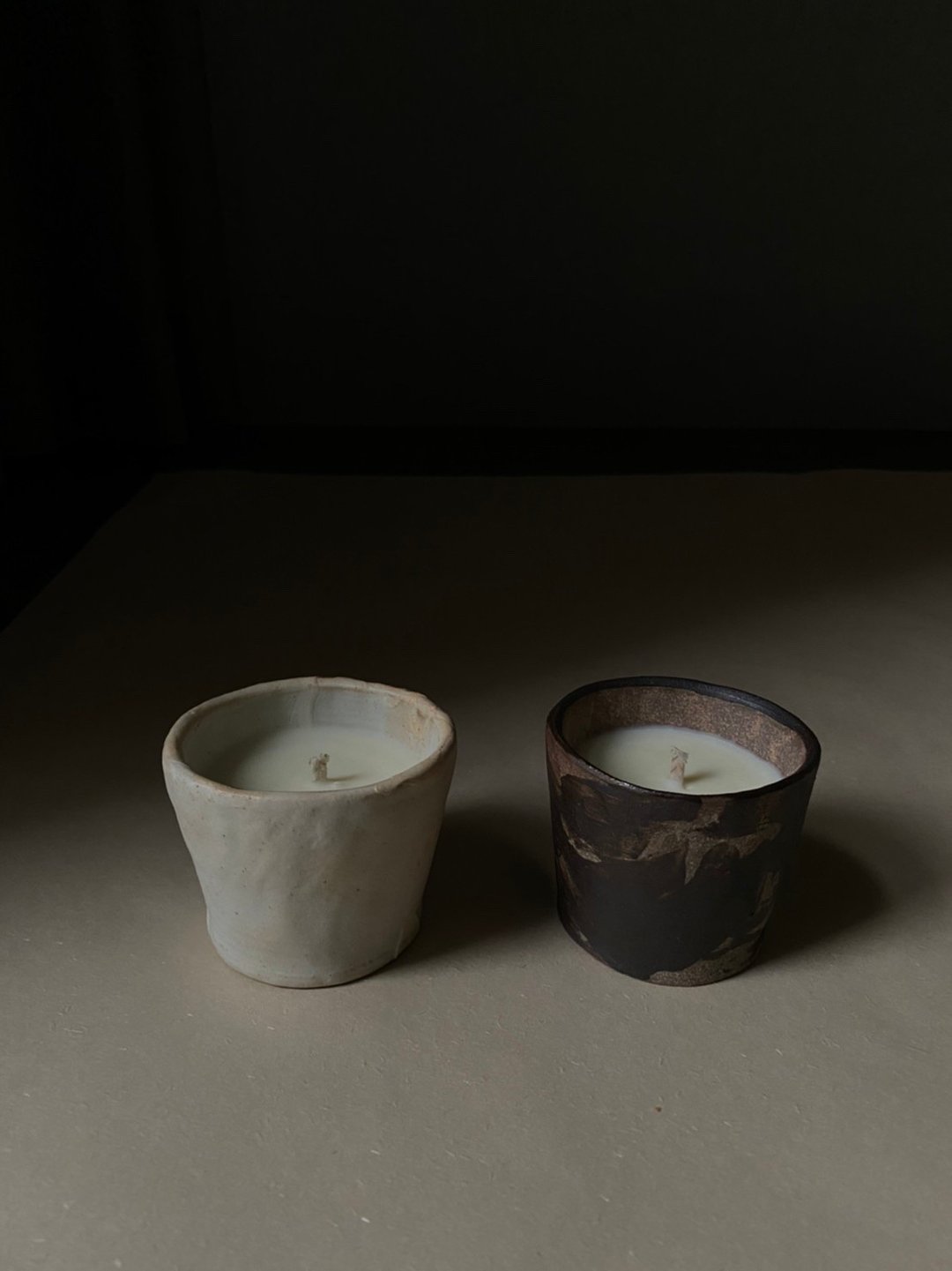 全天然香氛蜡烛|手工陶器|古典花草木调精油 - 蜡烛/烛台 - 陶 