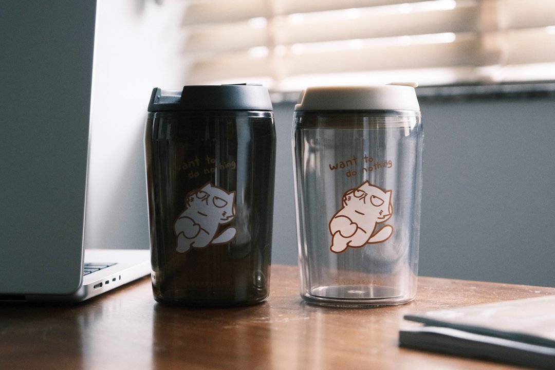 Want to do nothing! 厌世猫双层防漏咖啡杯 - 咖啡杯/马克杯 - 塑料 咖啡色