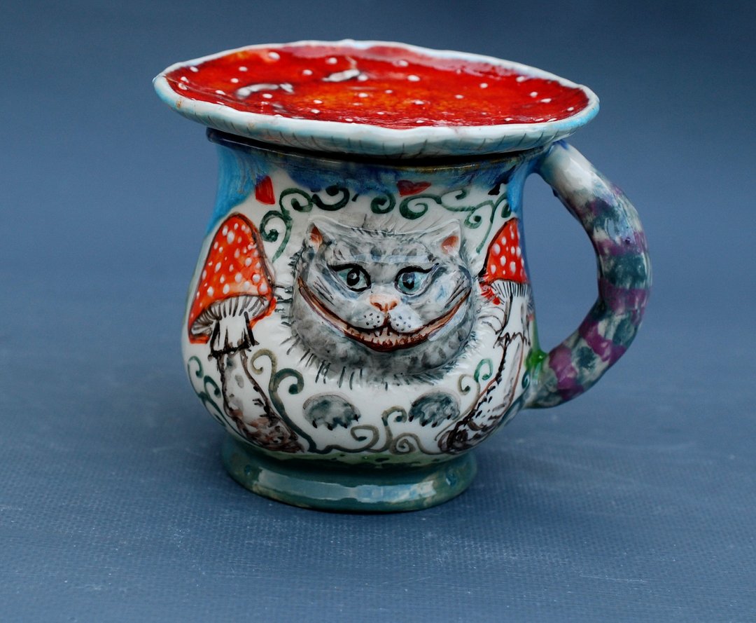 Mug and saucer Cheshire Cat Mushroom lidded mug Wonderland cup Painting fabulous - 咖啡杯/马克杯 - 瓷 多色