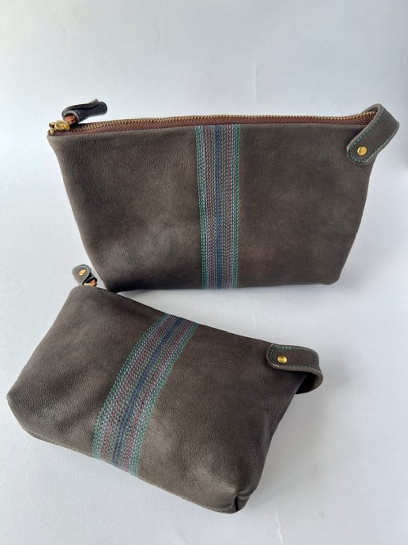 Pinkoi 代购 -  S 号刺绣袋“蓝色针迹”木炭 x 祖母绿（山羊皮） - 化妆包/杂物包 - 真皮 