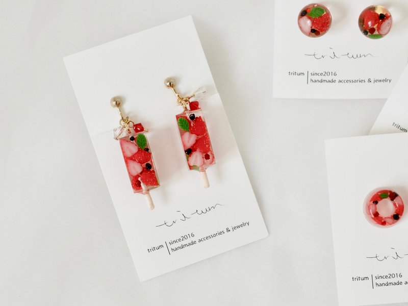 圣诞配色冰棒耳环 - 耳环/耳夹 - 树脂 红色