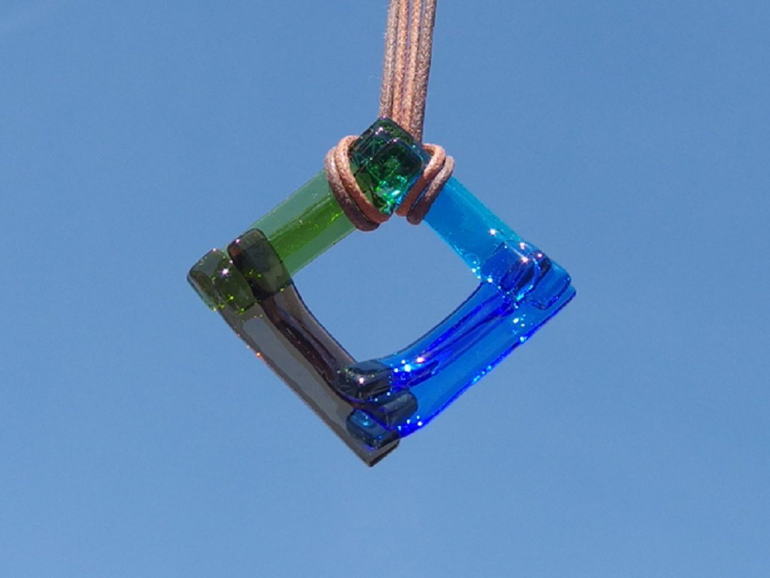 Colored glass (Irogasane [Earth]) Necklace [Size selectable] [Made to order] - 项链 - 玻璃 绿色