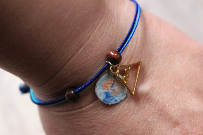 FUJISAN + Omikuji Washi paper Charm of Mizuhiki bracelet - 手链/手环 - 纸 蓝色
