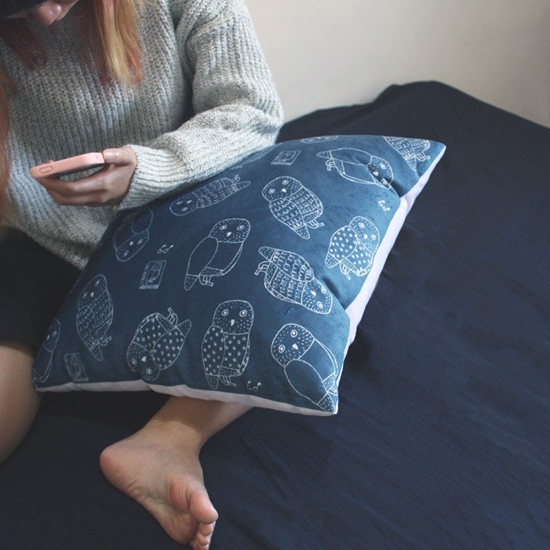 猫头鹰满版抱枕 | 毛绒布 - 枕头/抱枕 - 棉．麻 蓝色