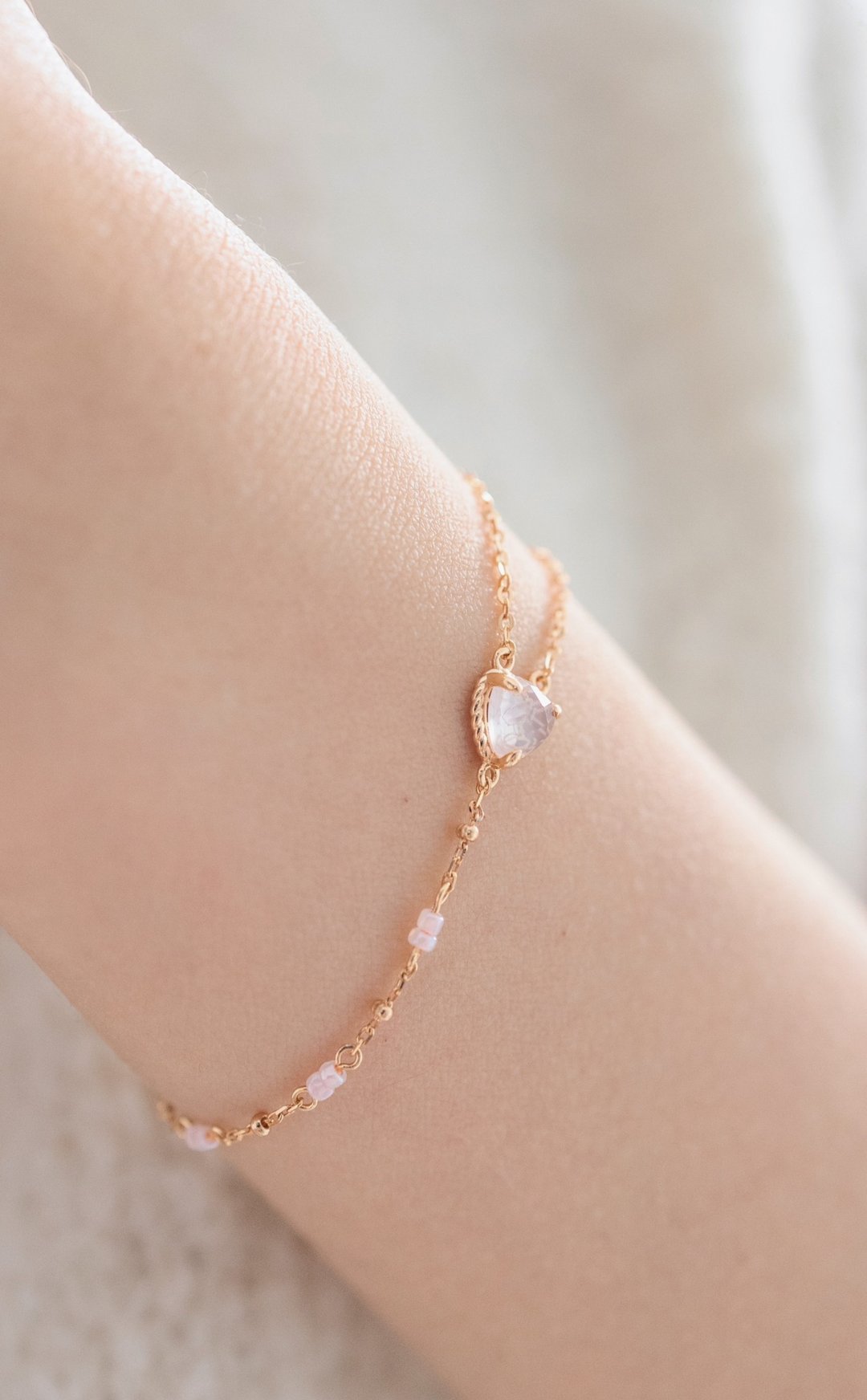 爱心粉晶纯银手链Heart beat bracelet - 手链/手环 - 纯银 