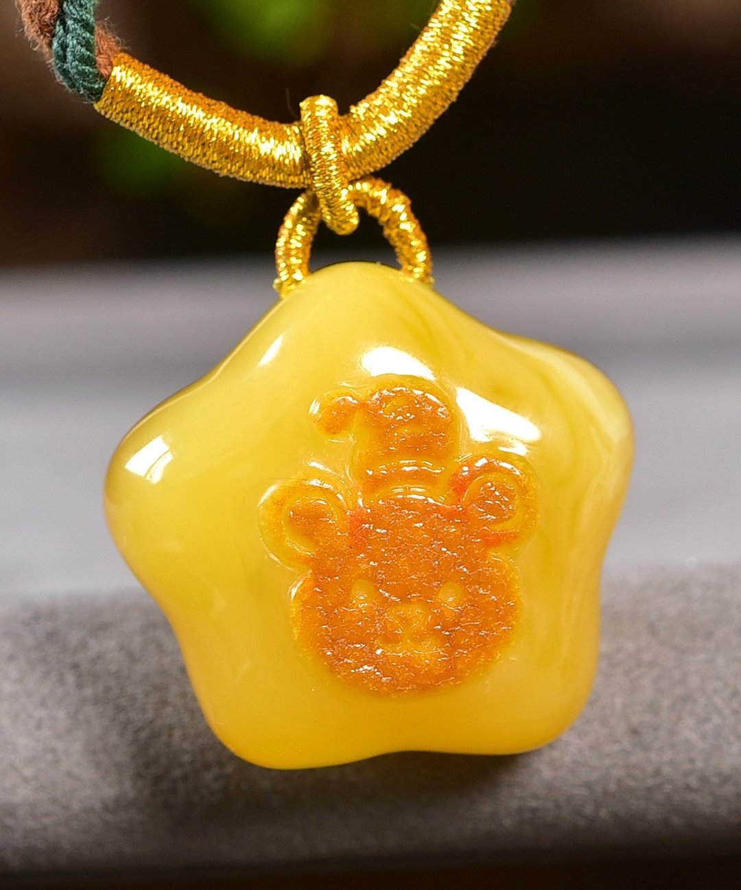 天然顶级胶皮料满蜡鸡油黄星星吊坠 顶级胶皮料 全品无暇 - 项链 - 宝石 