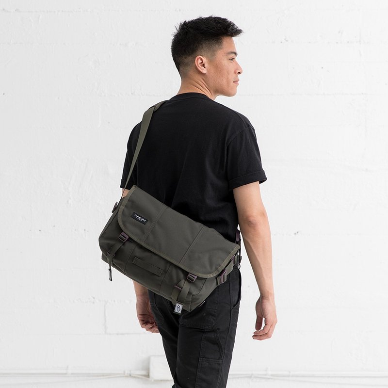 TIMBUK2 FLIGHT CLASSIC MESSENGER 轻量邮差包S 墨绿色 - 侧背包/斜挎包 - 其他材质 绿色