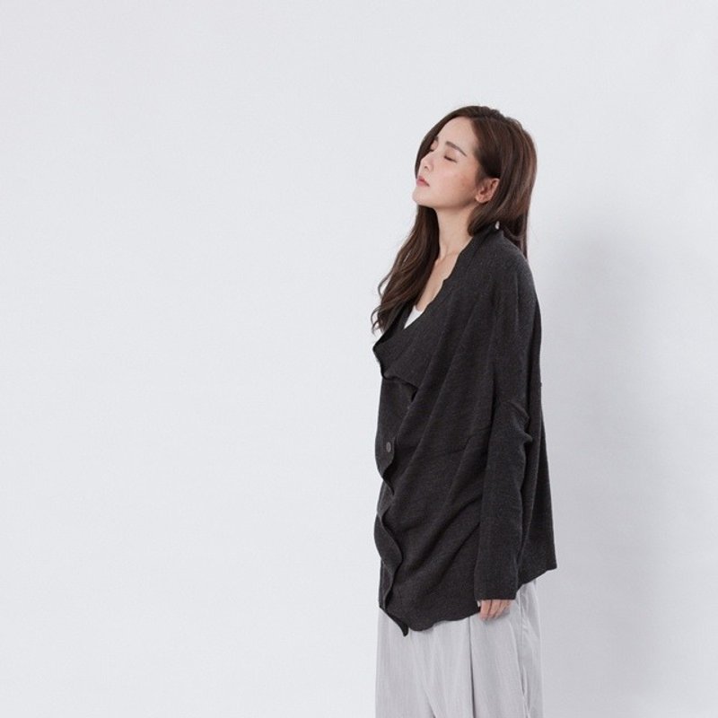 Carmen 蛹型開襟針織衫/深灰 - 女装针织衫/毛衣 - 棉．麻 灰色