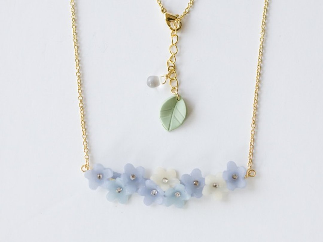 forget-me-not necklace - 项链 - 粘土 蓝色