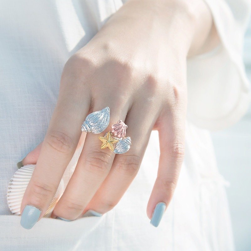 Oceans Whisper Cocktail Ring - 戒指 - 其他金属 金色