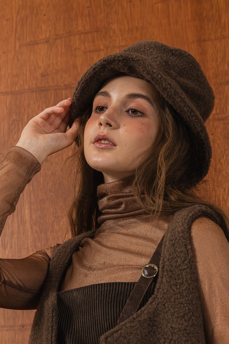 handmade cashmere hat 手作羊绒钟形帽 brown 可可棕 - 帽子 - 羊毛 白色