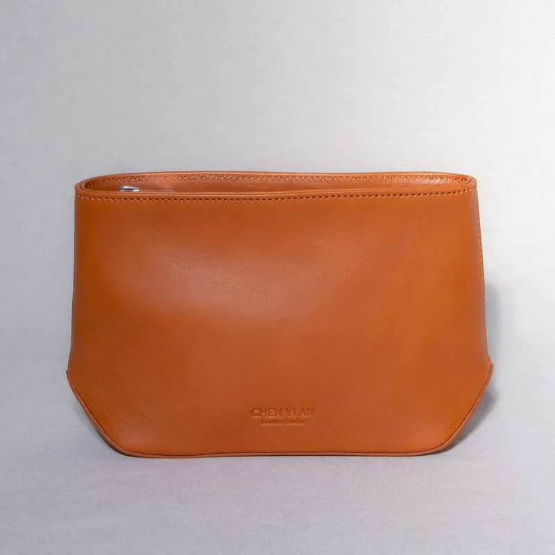 Trapezoid 梯形系列Pouch_s - 化妆包/杂物包 - 真皮 咖啡色