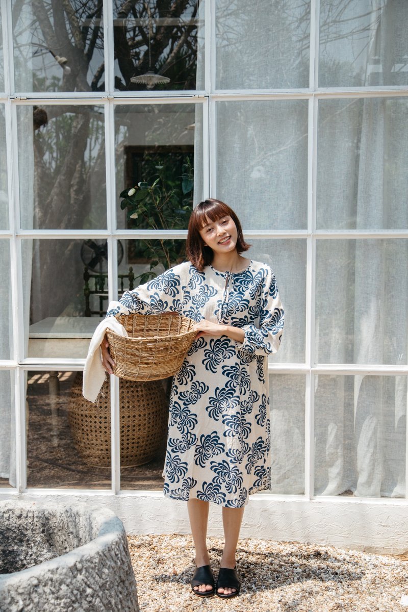 Mulmul 万寿菊抓皱洋装 - 洋装/连衣裙 - 棉．麻 蓝色