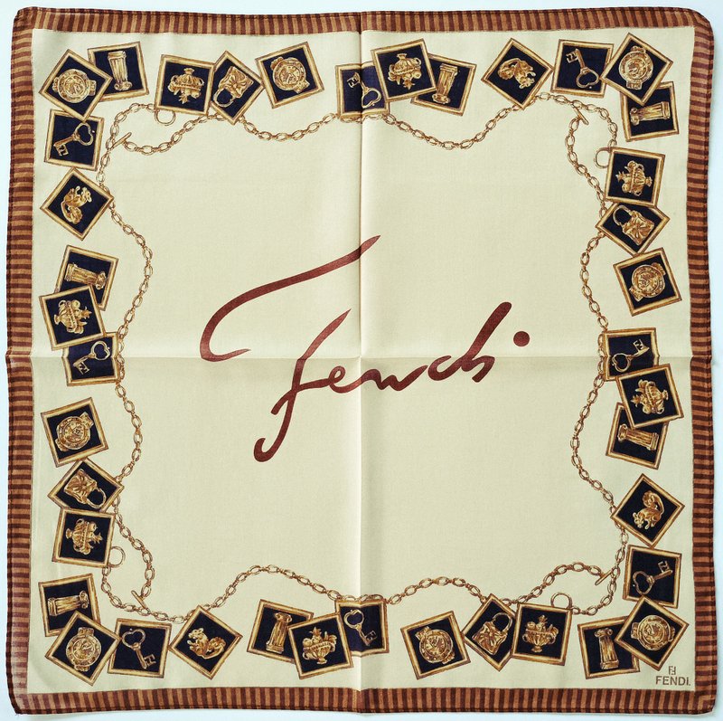 FENDI 复古手帕 古董珠宝 金棕色 18 x 17.5 英寸 - 手帕/方巾 - 棉 卡其色