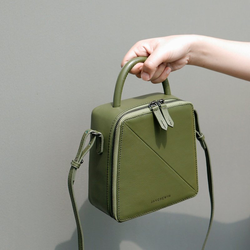 真皮斜背包 Butter Cross-body Bag / Olive Green 绿色 - 侧背包/斜挎包 - 真皮 绿色