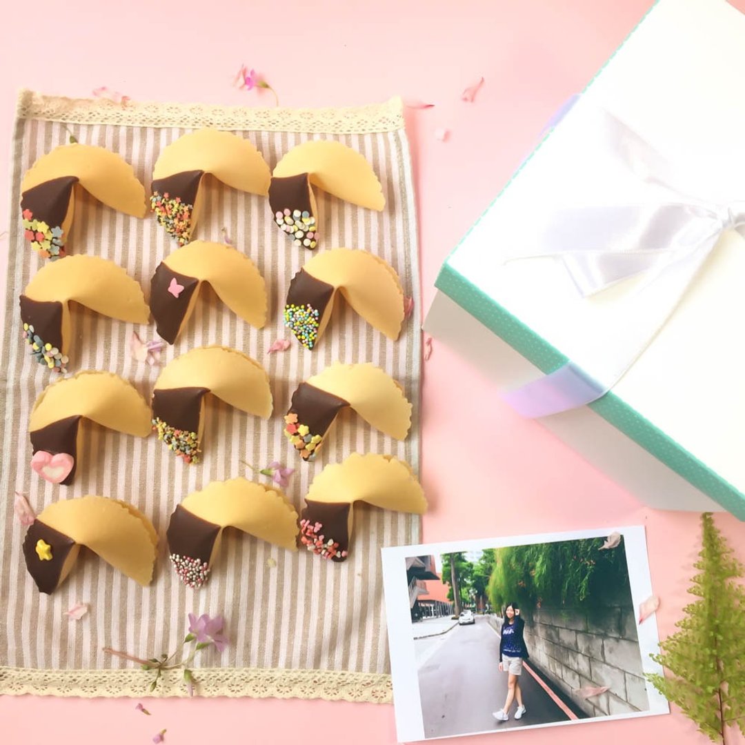 中秋礼盒礼物生日礼物 定制幸运签饼 黑巧克力礼盒款18入混合款 - 手工饼干 - 新鲜食材 黑色
