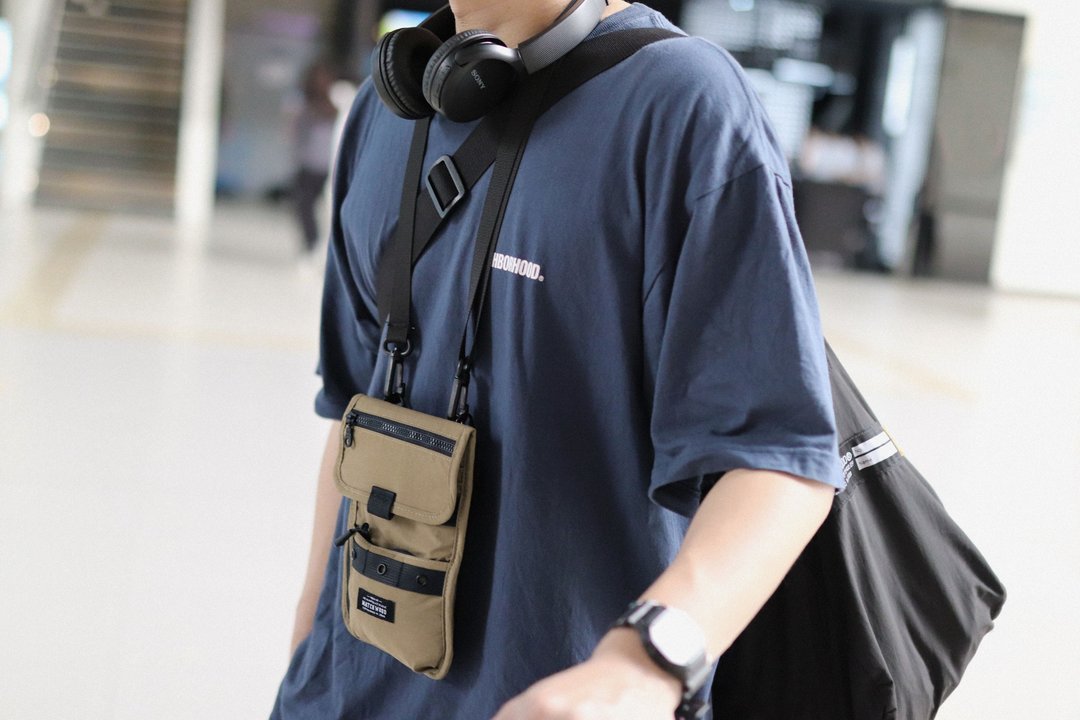 Transit Lite Passport Bag  轻旅护照包 - 护照夹/护照套 - 其他材质 卡其色