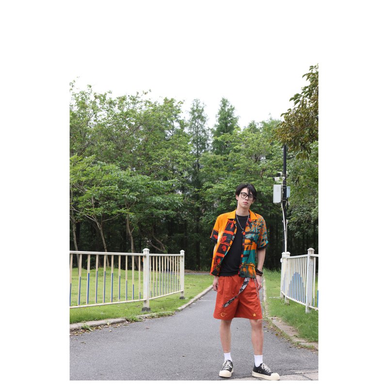 复古度假风撞色人造丝短袖夏威夷衬衫【窗花码头】 - 男装衬衫 - 其他人造纤维 橘色