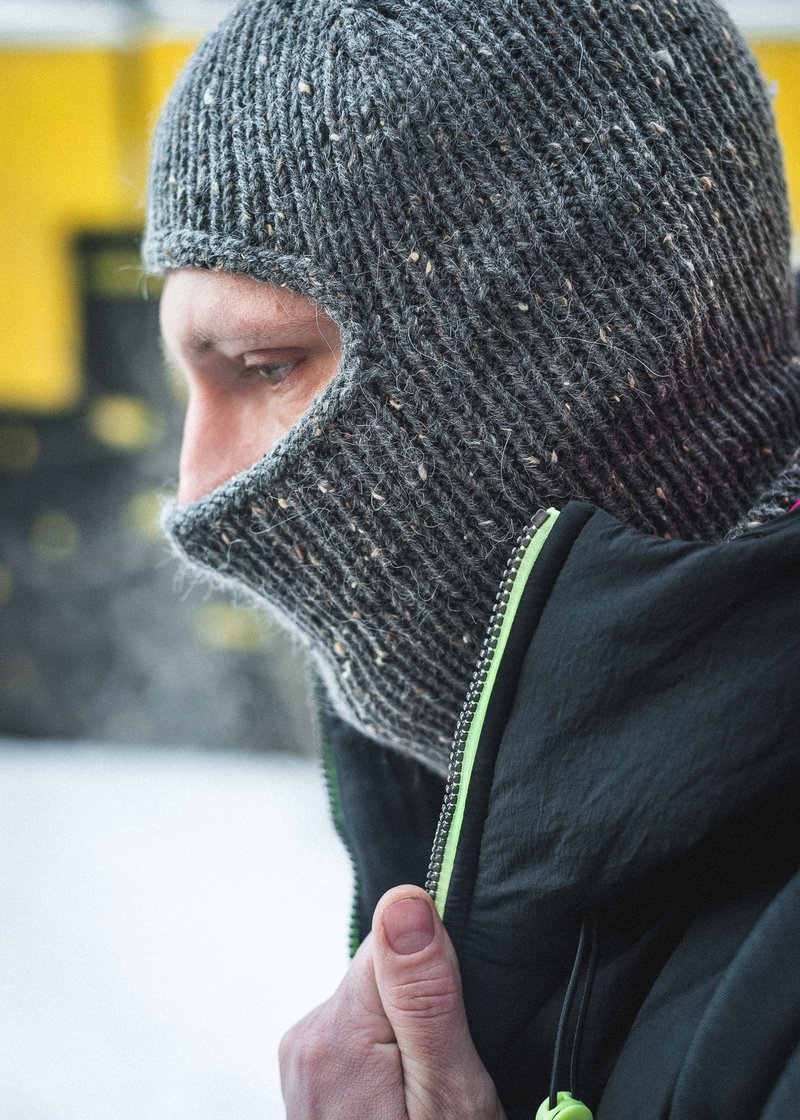 Hand knit alpaca tweed balaclava, Urban style balaclava, Woolen ski mask - 帽子 - 羊毛 黑色