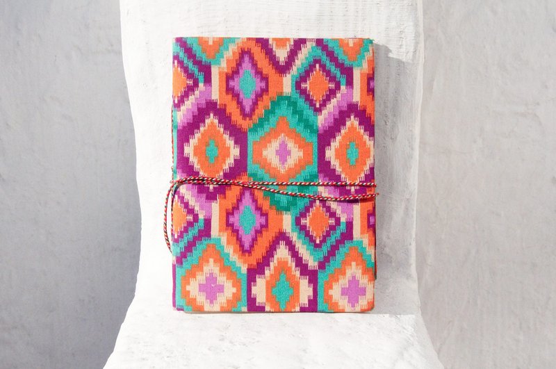 情人节礼物 布面手工笔记本 / Boho 笔记本 / 手揉纸笔记本 / 日记本 / 记事本 / 手帐 / 文房具 - 东欧民族图腾几何缤纷 ( 手工限量一件 ) - 笔记本/手帐 - 纸 多色