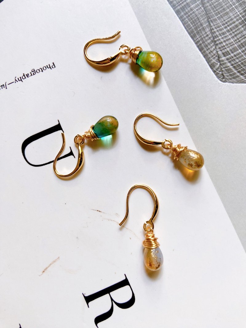 捷克火烧珠//垂坠耳环//日常//小礼物 - 耳环/耳夹 - 琉璃 绿色