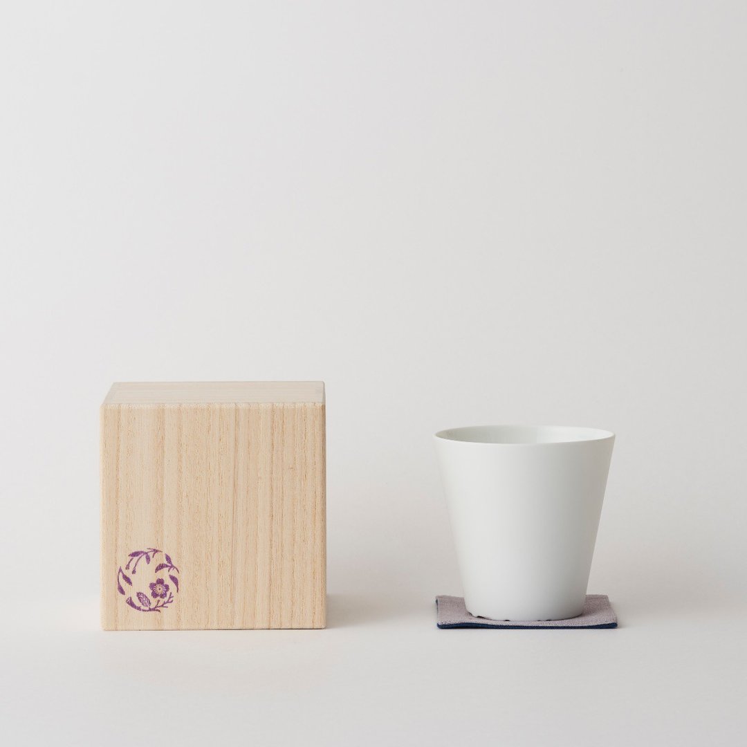 Sakura  Cup in Paulownia box - 其他杯子 - 瓷 
